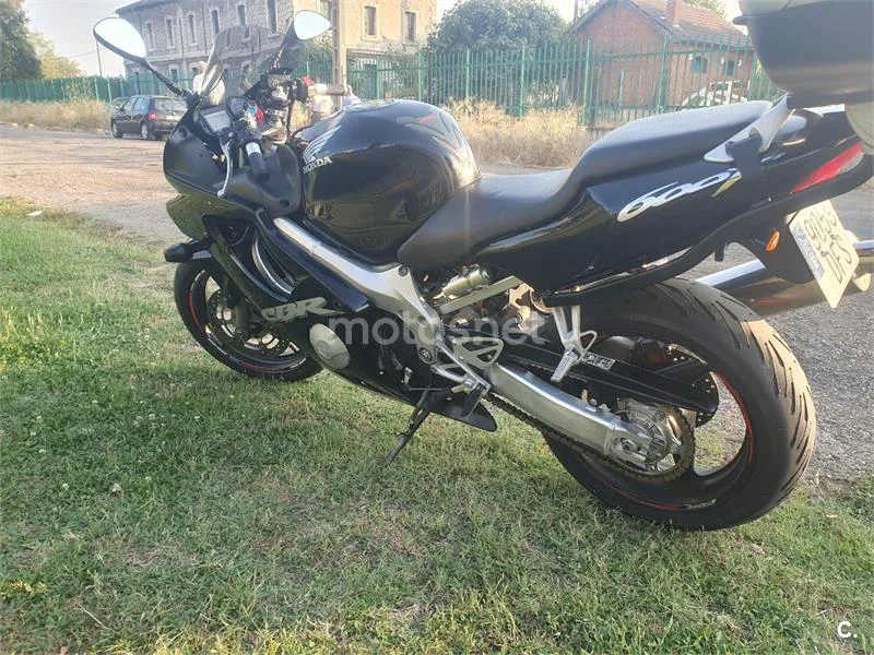 Honda CBR 600F – Vista 8