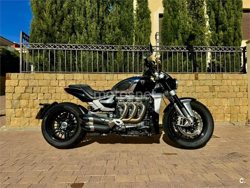 Triumph Rocket 3 – Vista 3