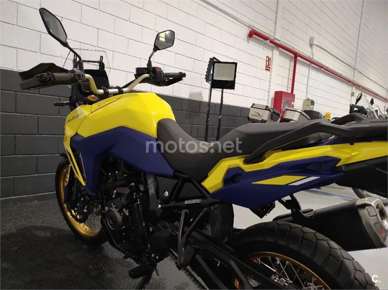 Suzuki V-Strom 800 – Vista 5