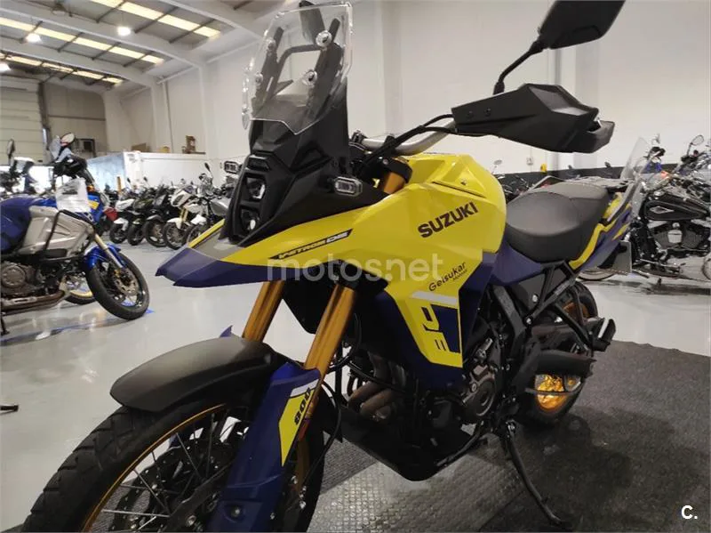 Suzuki V-Strom 800 – Vista 6