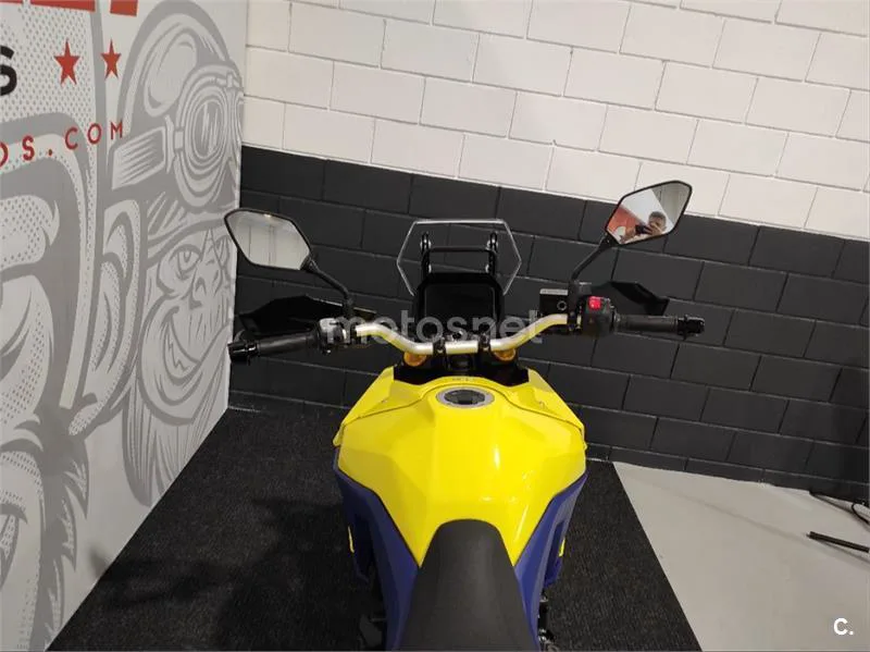Suzuki V-Strom 800 – Vista 8
