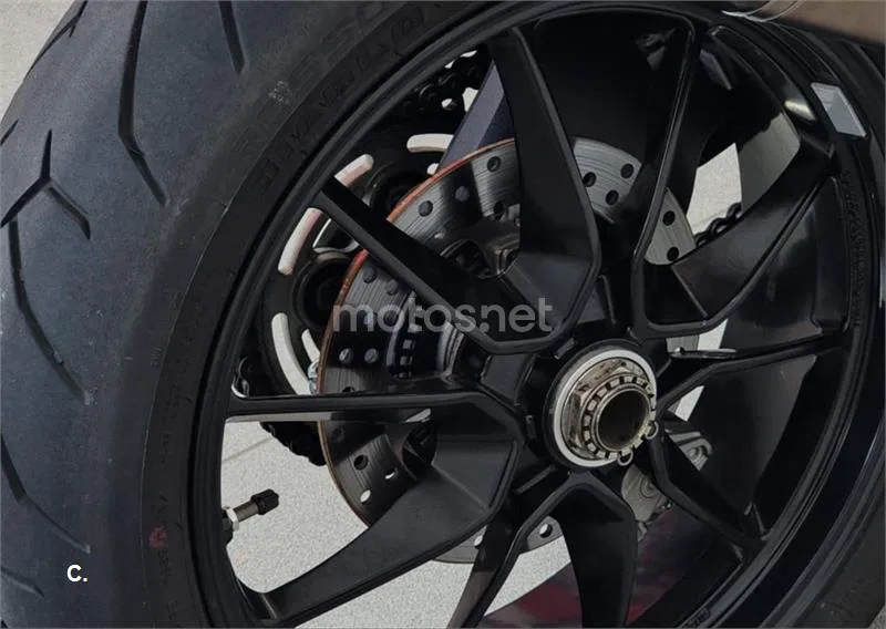 Ducati Hypermotard 939 – Vista 10