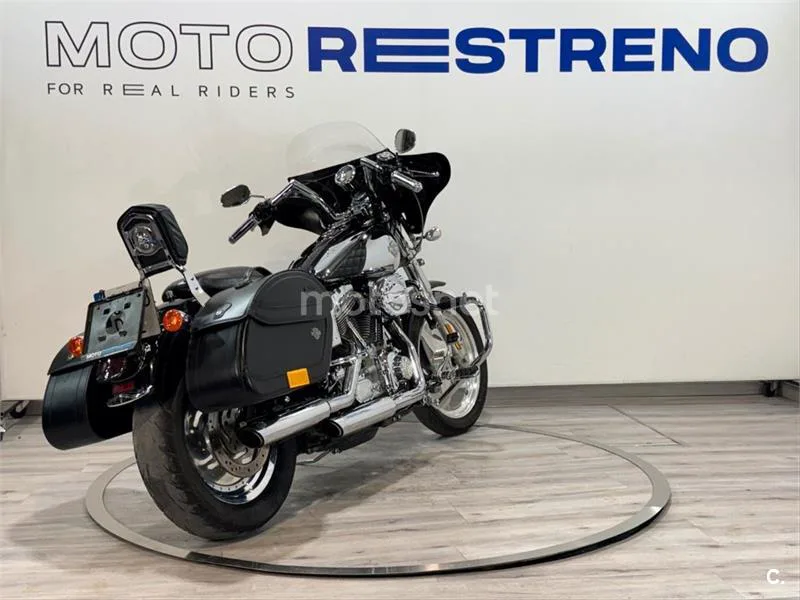 Harley-Davidson Dyna Super Glide – Vista 8