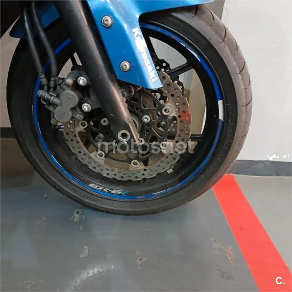 Kawasaki ER-6F – Vista 15