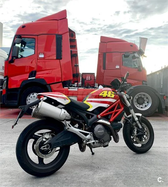 Ducati Monster 696 – Vista 4