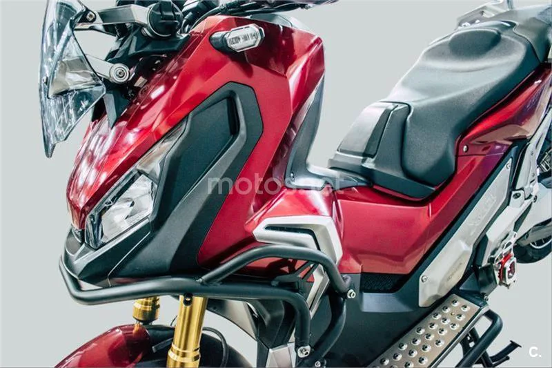 Honda X-ADV – Vista 4