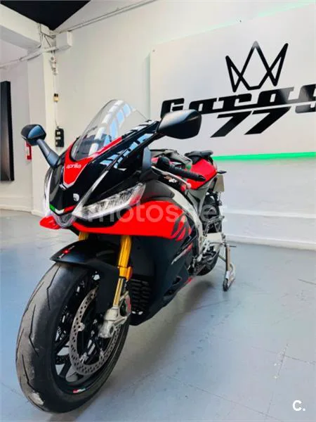 Aprilia RSV4 Factory – Vista 4