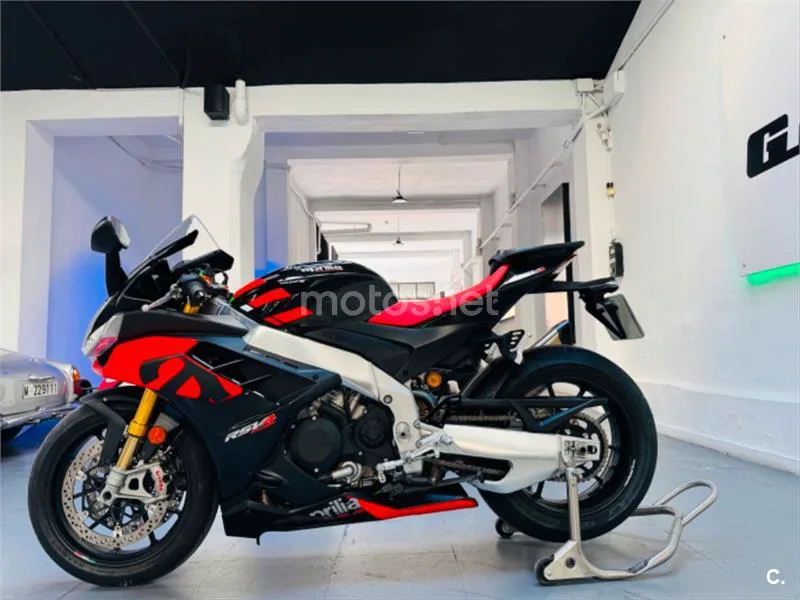 Aprilia RSV4 Factory – Vista 5