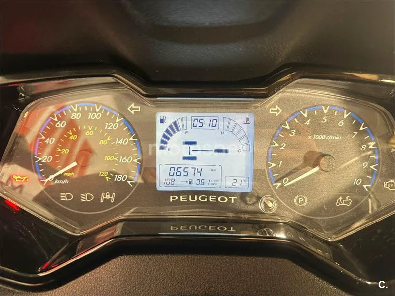 Peugeot Metropolis 400 – Vista 14