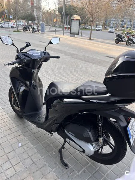 Honda SH125i – Vista 3