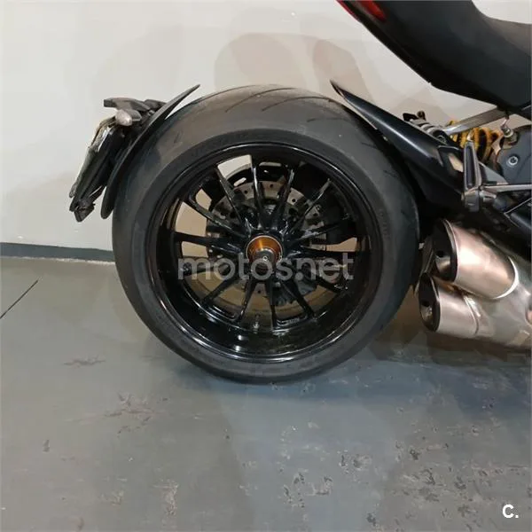 Ducati Diavel – Vista 11
