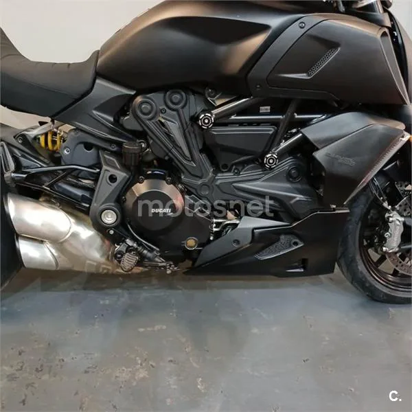 Ducati Diavel – Vista 12