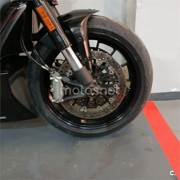 Ducati Diavel – Vista 13