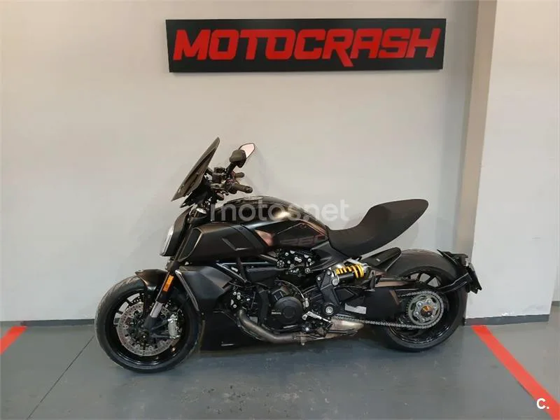 Ducati Diavel – Vista 4