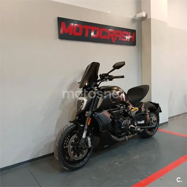 Ducati Diavel – Vista 5
