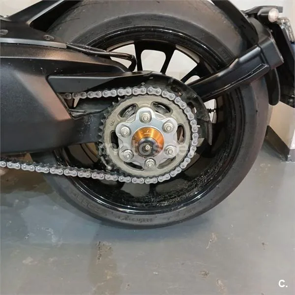 Ducati Diavel – Vista 10
