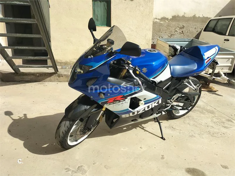 Suzuki GSX R750 – Vista 4