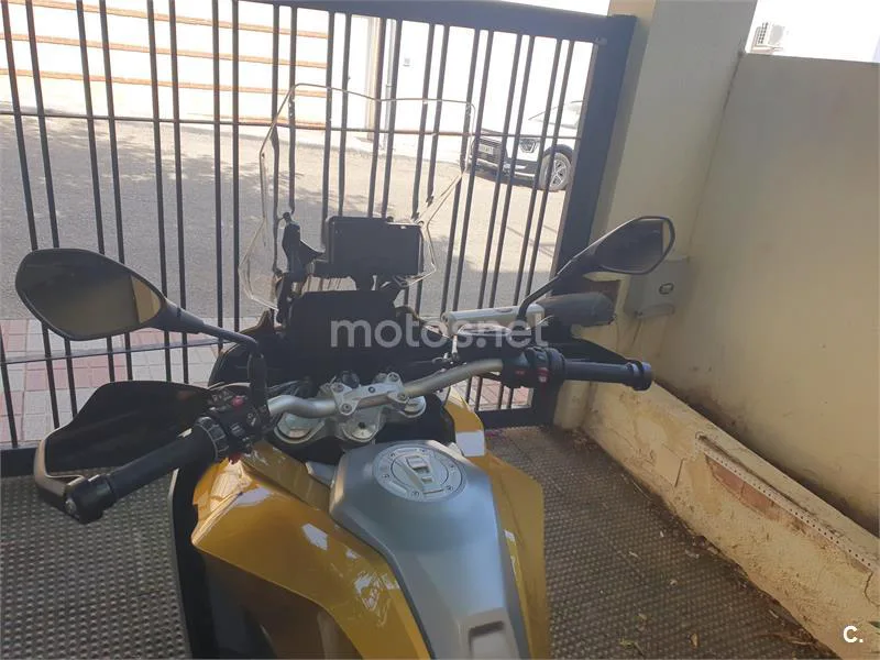 BMW F 900 XR – Vista 2