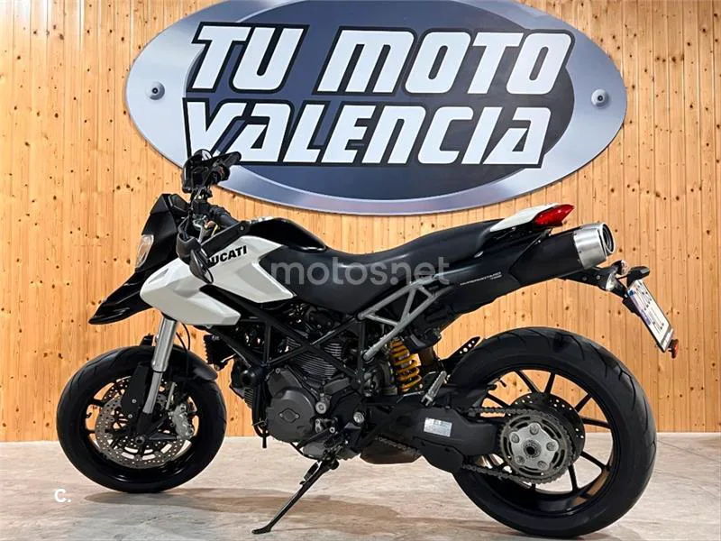 Ducati Hypermotard 796 – Vista 48