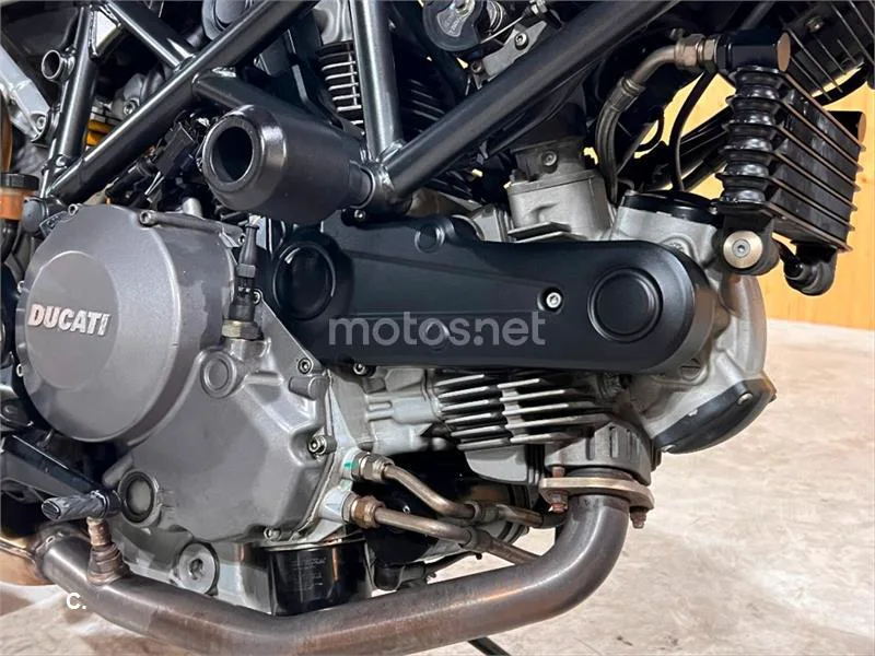 Ducati Hypermotard 796 – Vista 7