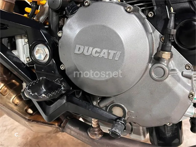 Ducati Hypermotard 796 – Vista 9