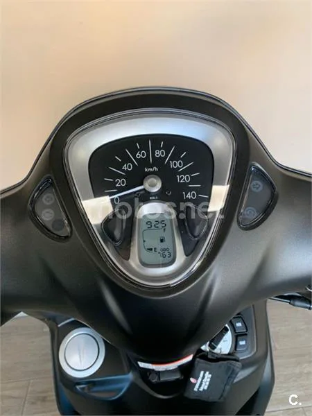 Yamaha D'elight 125 – Vista 7