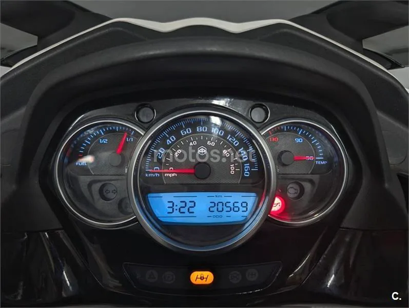 Piaggio MP3 Yourban 300 LT Sport – Vista 11