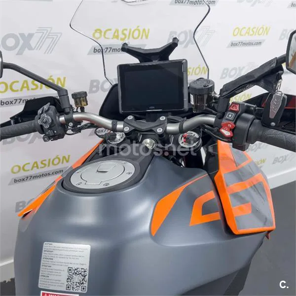 KTM 1290 Super Duke GT – Vista 11
