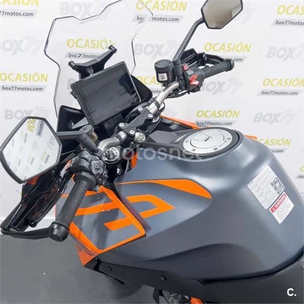 KTM 1290 Super Duke GT – Vista 15