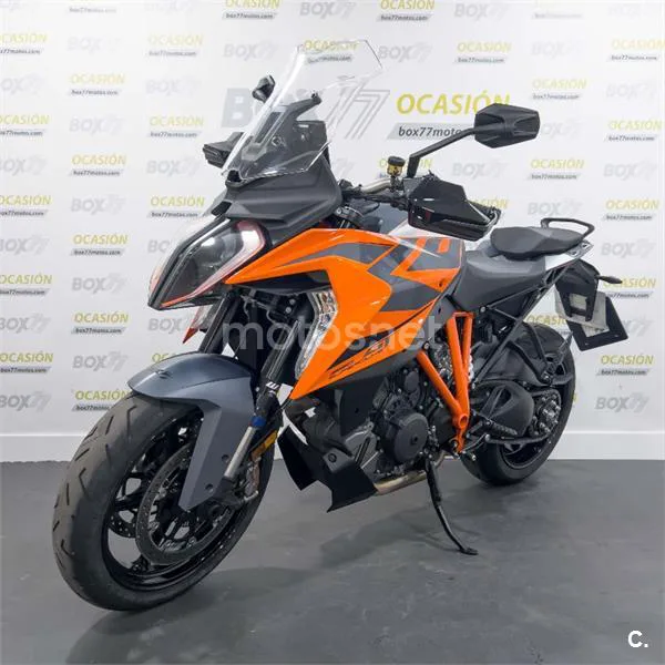 KTM 1290 Super Duke GT – Vista 4