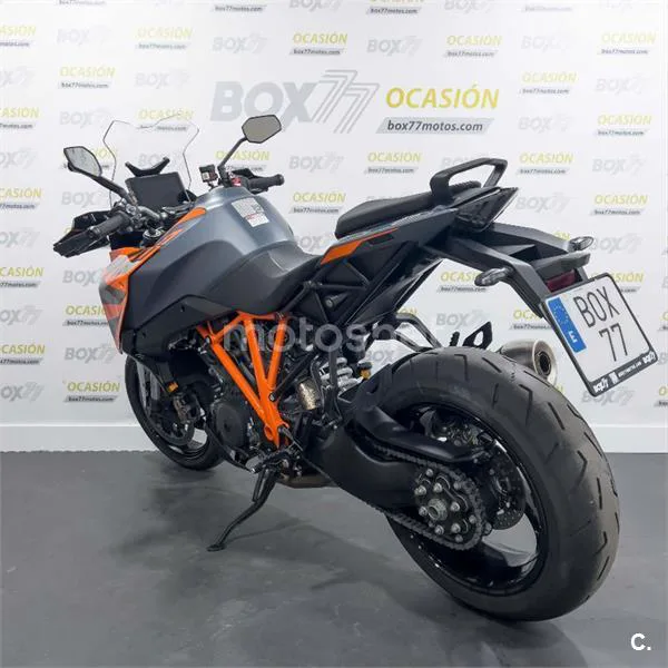 KTM 1290 Super Duke GT – Vista 5