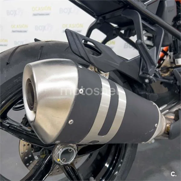 KTM 1290 Super Duke GT – Vista 9