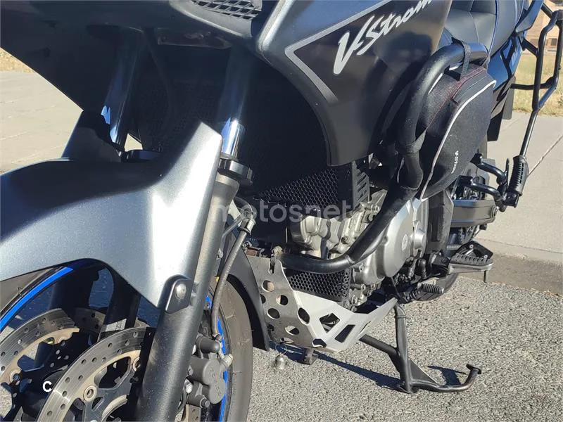 Suzuki V-Strom 650 – Vista 8
