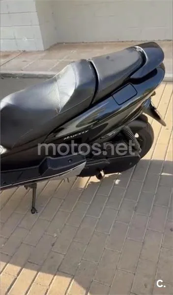 Yamaha YP Majesty 180 – Vista 8