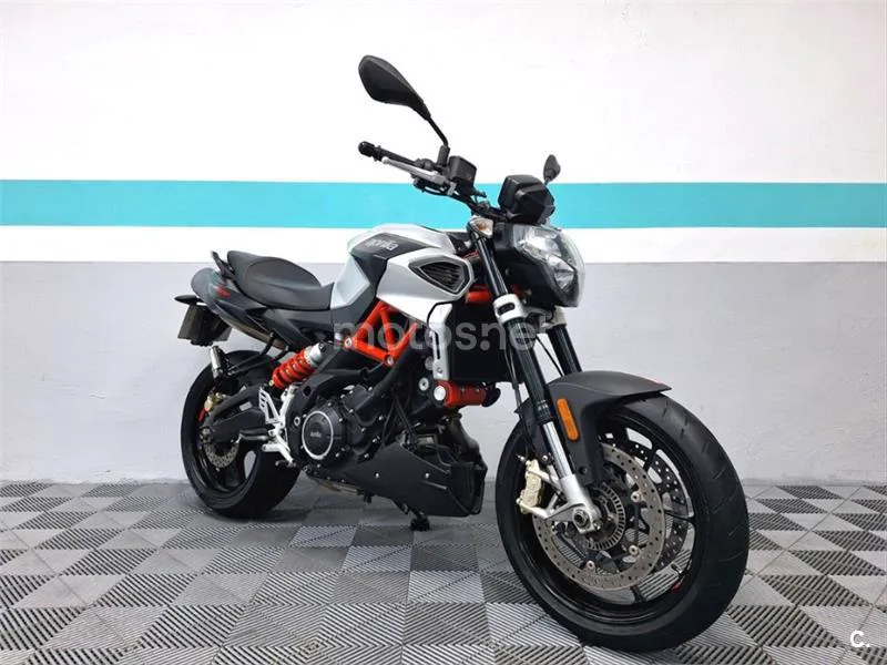 Aprilia Shiver 900 – Vista 3