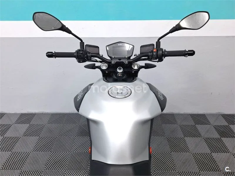 Aprilia Shiver 900 – Vista 8