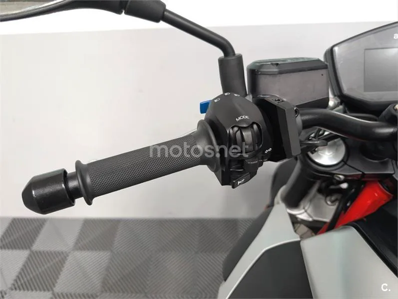 Aprilia Shiver 900 – Vista 10