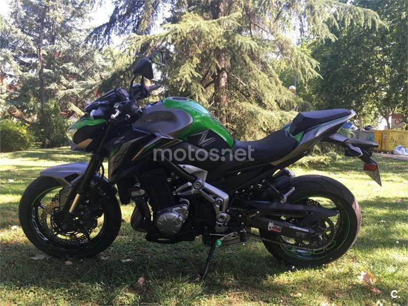 Kawasaki Z900 – Vista 11