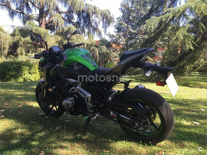 Kawasaki Z900 – Vista 5