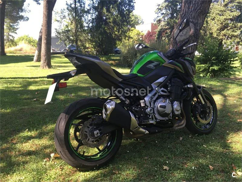 Kawasaki Z900 – Vista 10