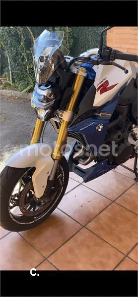 BMW F 900 R – Vista 2