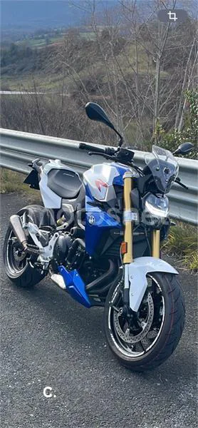 BMW F 900 R – Vista 3