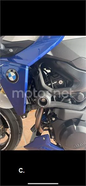 BMW F 900 R – Vista 7