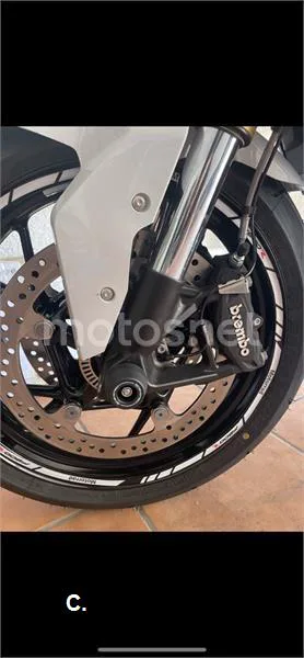 BMW F 900 R – Vista 8