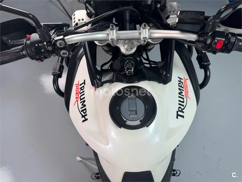 Triumph Tiger 800 XC – Vista 15