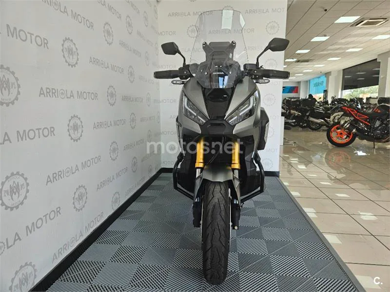 Honda X-ADV – Vista 4