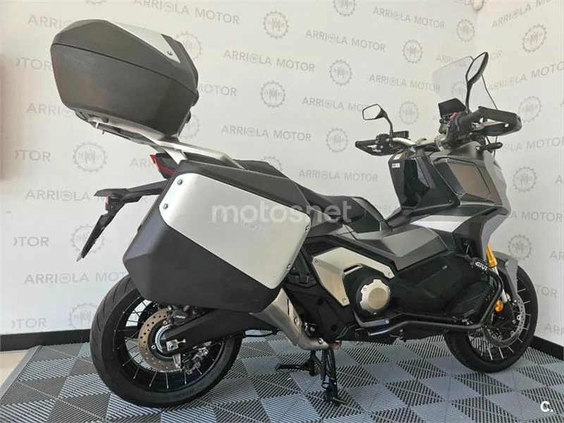 Honda X-ADV – Vista 7