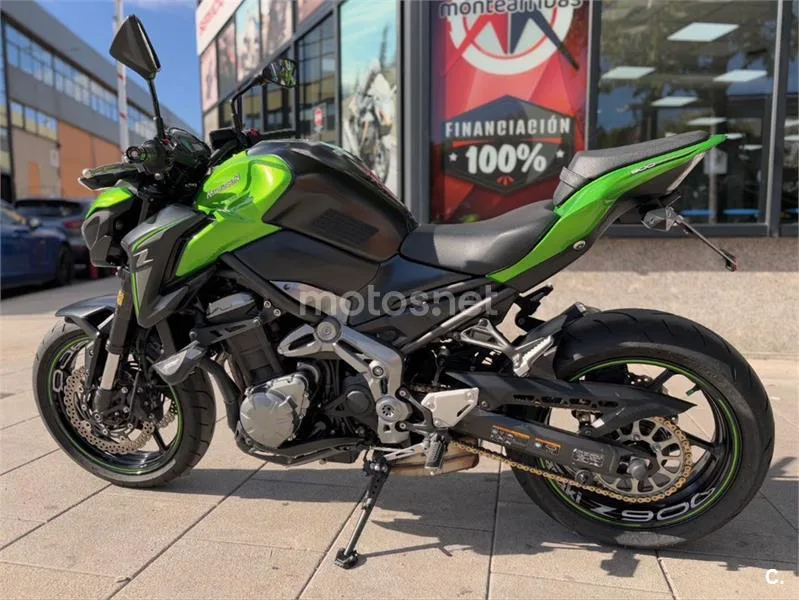 Kawasaki Z900 – Vista 12