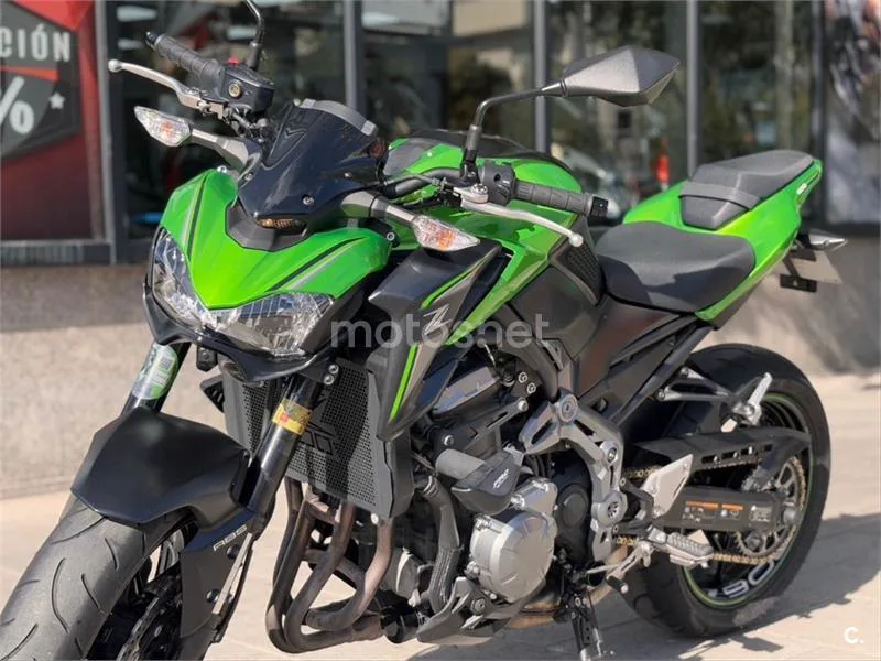 Kawasaki Z900 – Vista 14