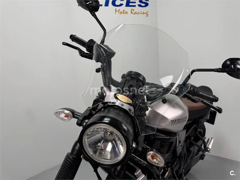 Yamaha XSR 700 – Vista 18